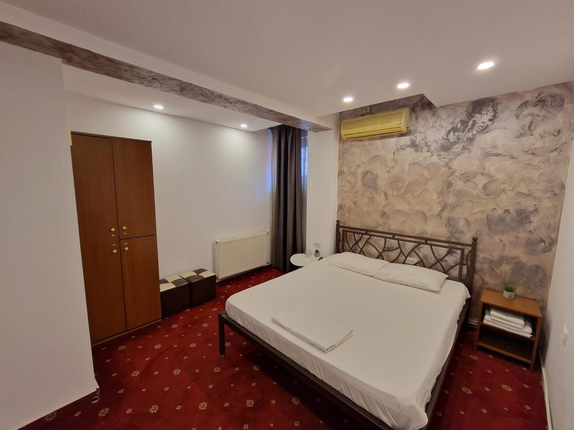 Pensiunea Escape Iasi Esterno foto